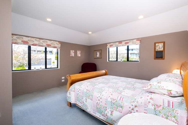 2 Hikanui Place Havelock North_11