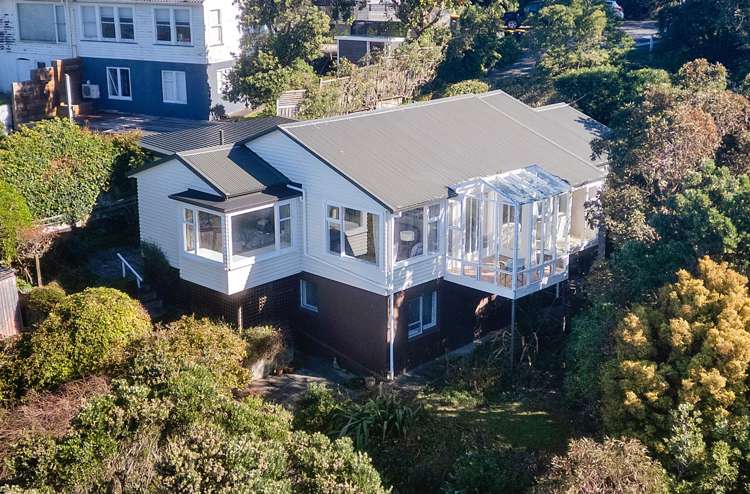 15 Lyons Crescent_5