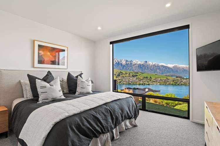 92 Hensman Road Queenstown_35