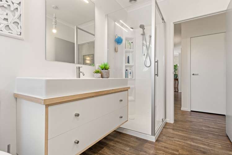 5 Massey Street Greytown_14