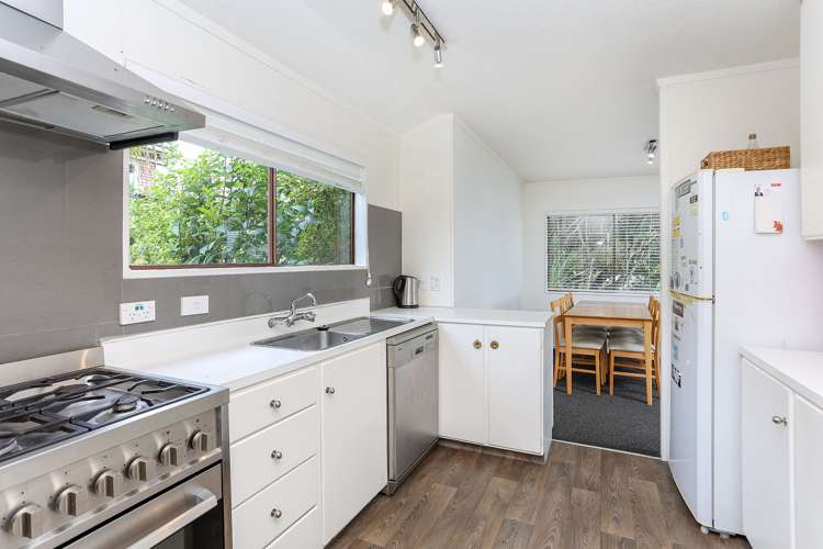 9 Sispara Place Beach Haven_8