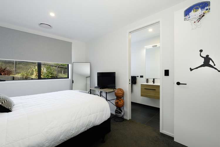 3 Gyle Place Pyes Pa_25