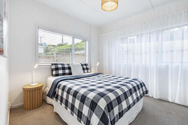 48A Pitcairn Street Oakura_13