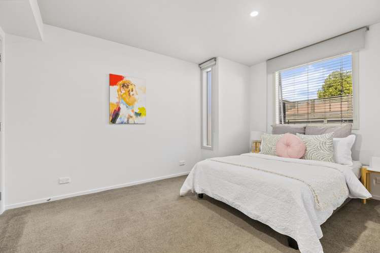 4C Gazeley Avenue Silverdale_6