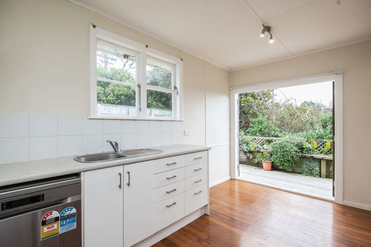 199 Helston Road Paparangi_20