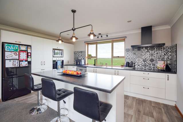 381 Bay Road West Plains_4