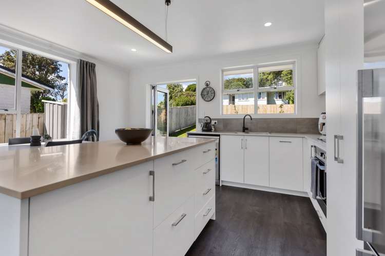 5 Brixham Place Merrilands_5