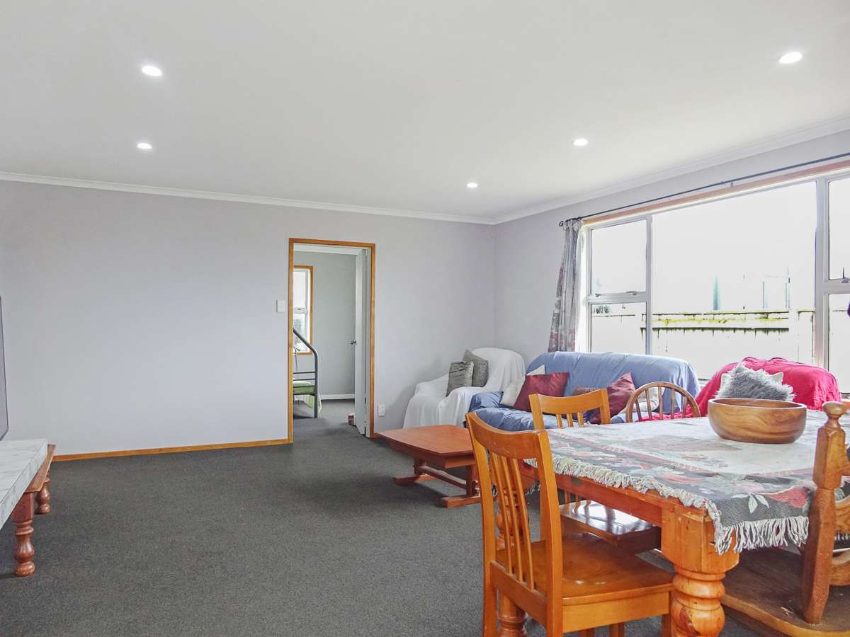 40 Himatangi Street_3