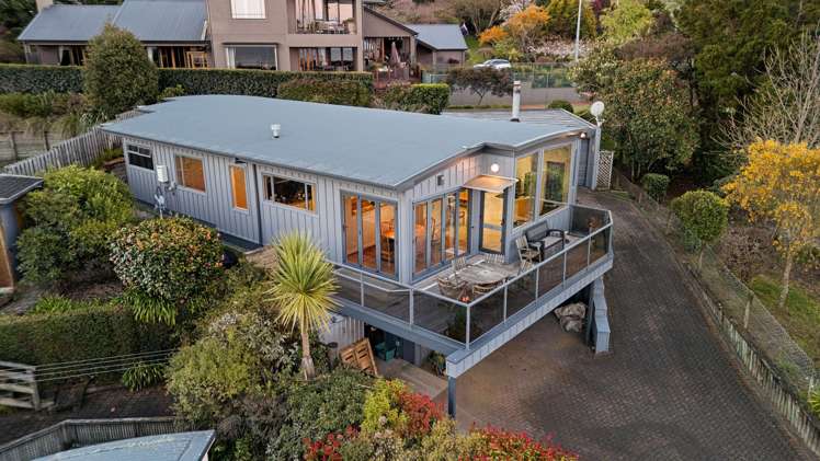 2/50 Wakeman Road Acacia Bay_26