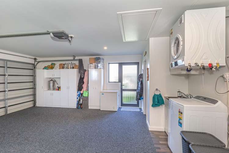 13 Sandown Avenue Himatangi Beach_12