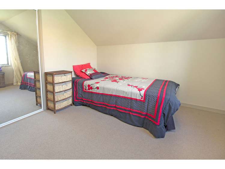 212 Alec Craig Way Gulf Harbour_16