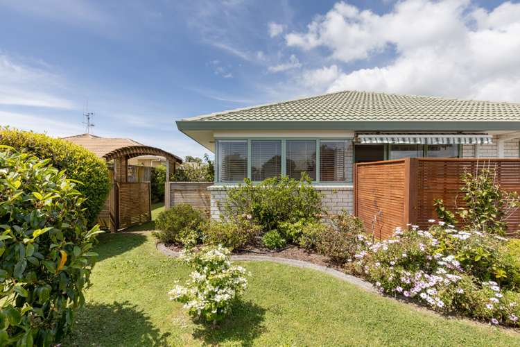 160 Pacific View Road Papamoa_1