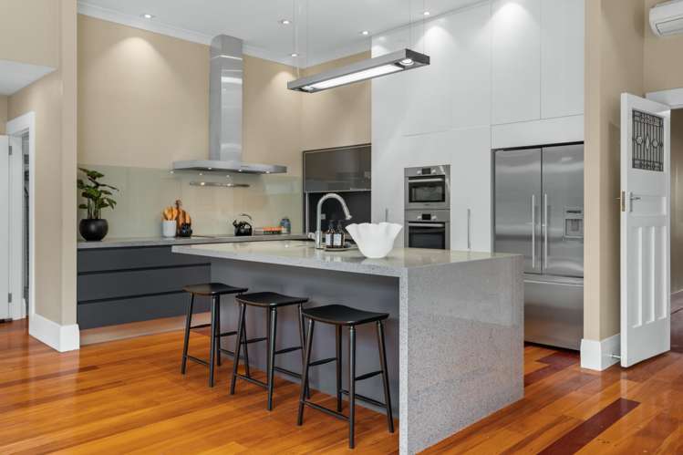 21 Queen Mary Avenue Epsom_12