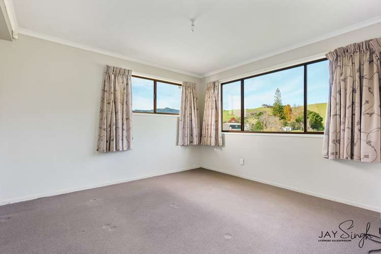 22 Banks Road Kawakawa Bay_10