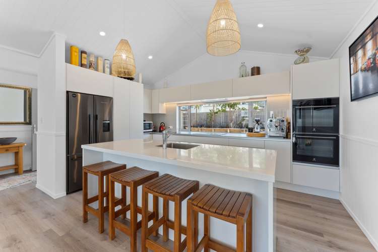 55b Paynters Avenue Strandon_9