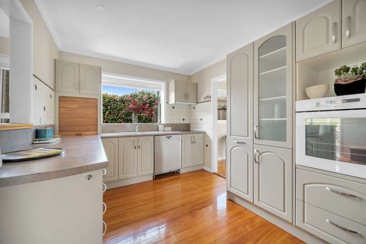 65 The Ridgeway Stoke_7