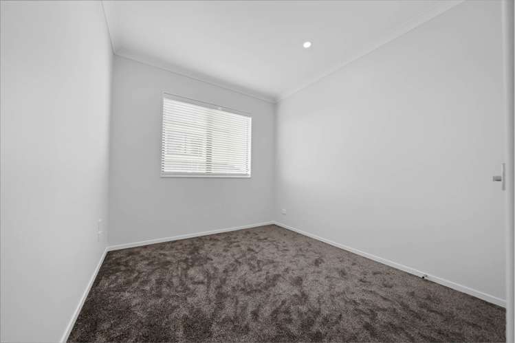 12 Uru Drive Flat Bush_24