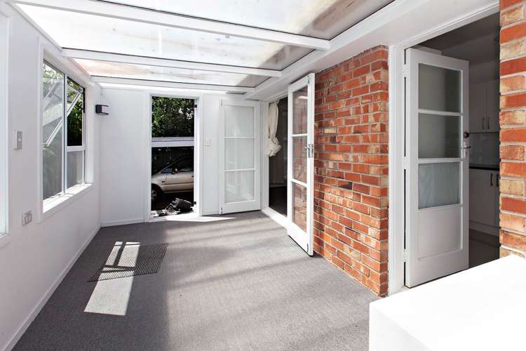 1/67a Mount Smart Road Onehunga_7