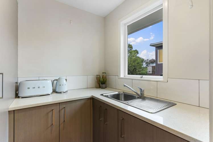 68 Beechdale Crescent Pakuranga Heights_12