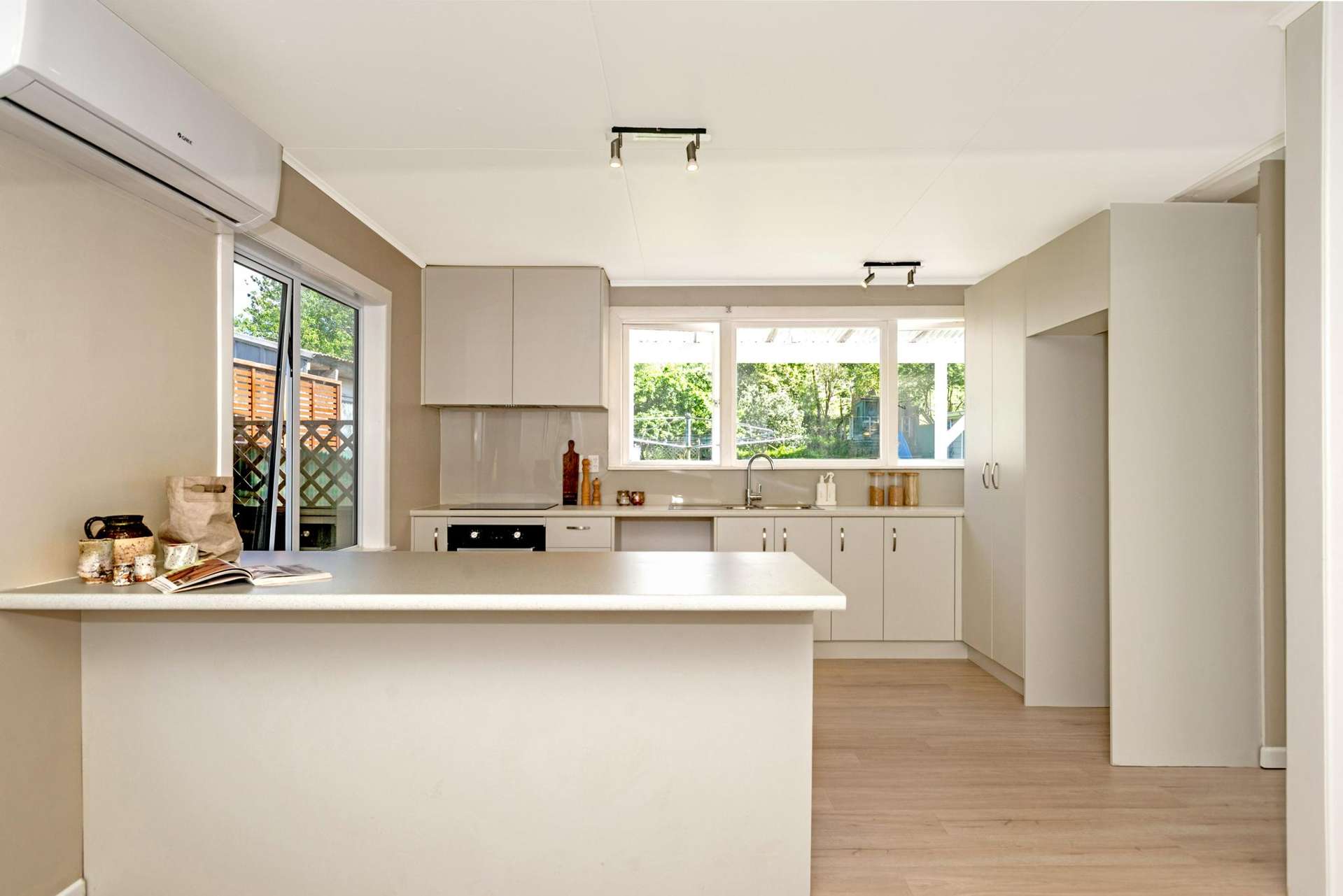 8 Massey Road Mangapapa_0