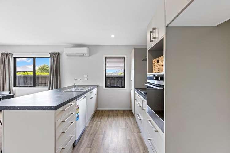 7 Philippa Drive Rolleston_2