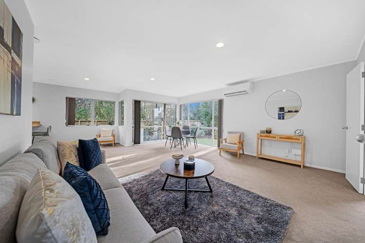 2/105 Carnoustie Drive Wattle Downs_7