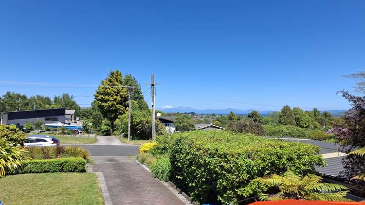 12 Titoki Avenue Waipahihi_20