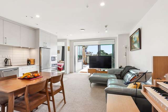 201/8 Waikumete Road Glen Eden_3