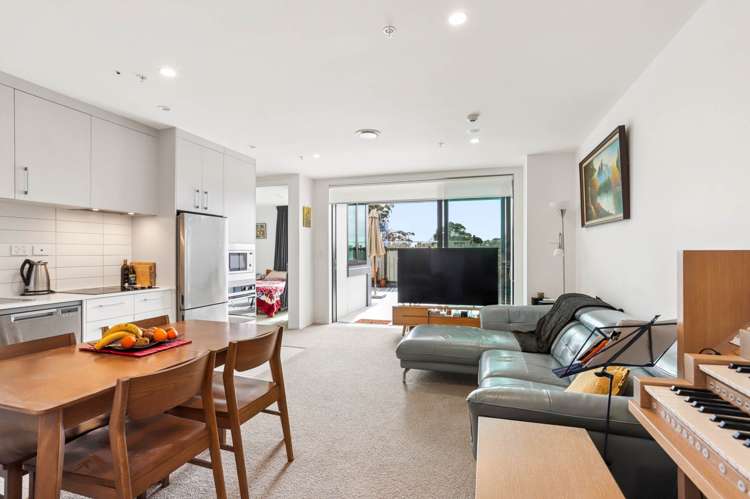 201/8 Waikumete Road Glen Eden_5