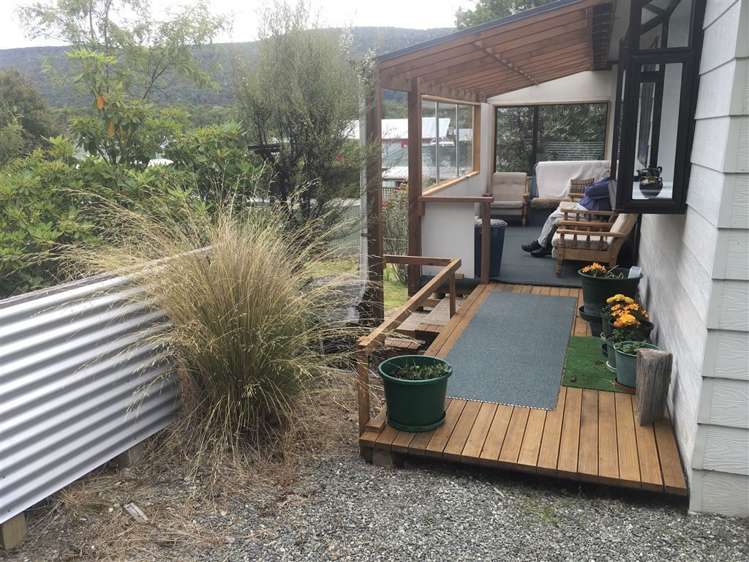 17 Waiau Street Manapouri_17