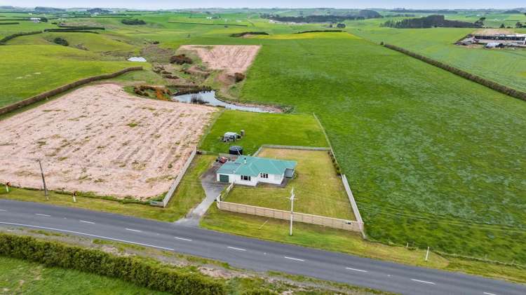 253 Mawhitiwhiti Road Normanby_11
