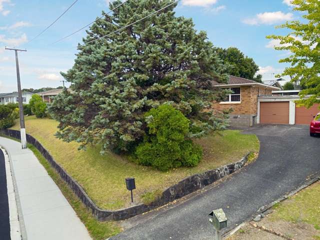 3/77 Royal View Road Te Atatu South_1