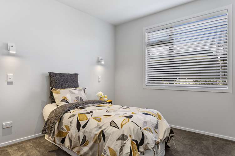 19 Noumea Drive Rangatira Park_11