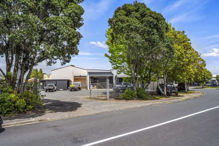 14-16 Paramount Drive Henderson_13