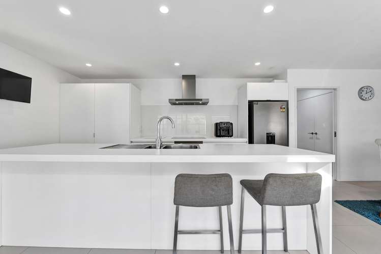 16 Egmont Street Patea_6
