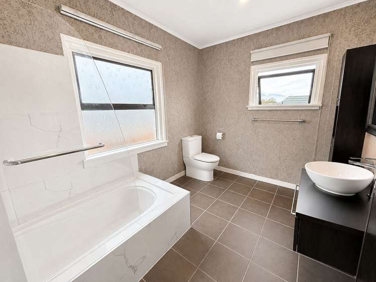67 Memorial Avenue Ilam_11