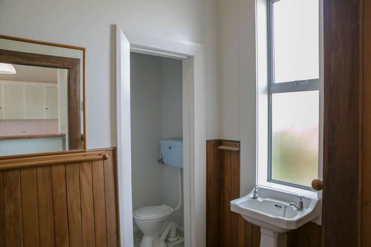 54 Louisa Street Gladstone_12