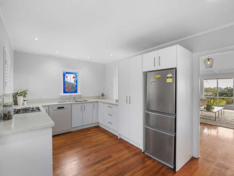 943 East Coast Road Torbay_8