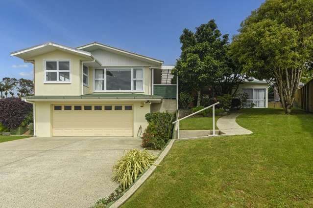 24 Highfield Crescent Brookfield_1