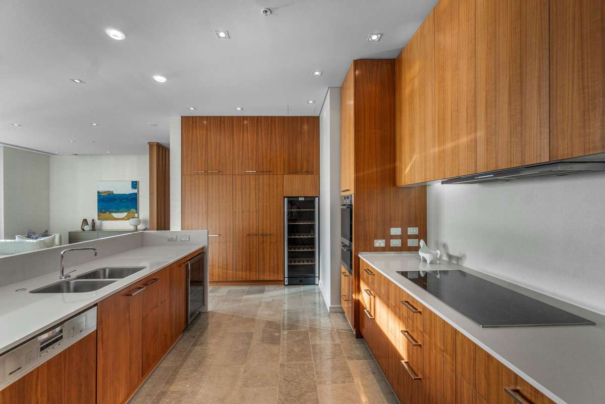 2307/26 Albert Street_2
