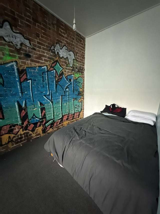 HUGE 7-BEDROOM CBD STUDENT FLAT – WALK TO UNI, HOS