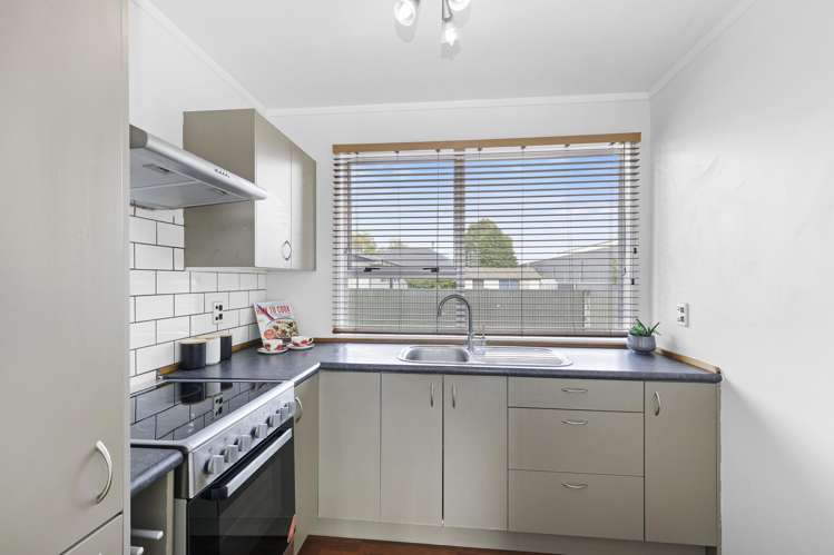 19 William Booth Grove Trentham_6