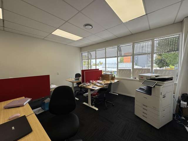 318 Grey Street Hamilton East_2