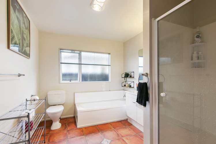 12 Kawatiri Grove Wainuiomata_15