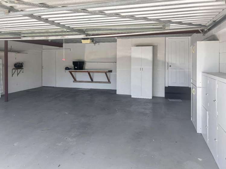 2/89 Churchill Drive 10792_3