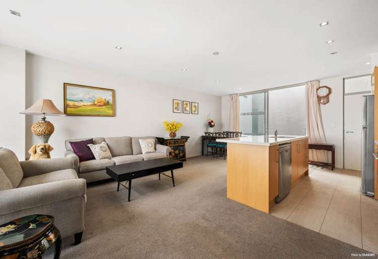 1G/1C Queen Mary Avenue Epsom_5