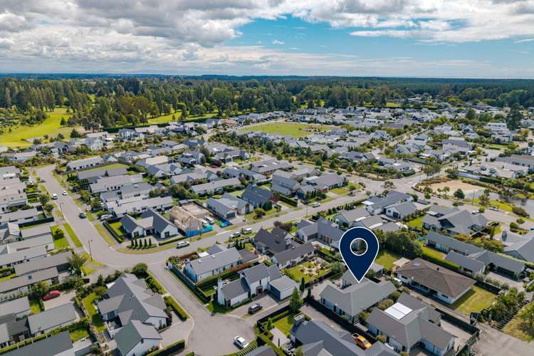 17 Waterstock Way Parklands_28