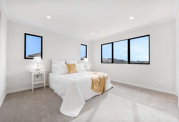 72 Ksenia Drive Flat Bush_11