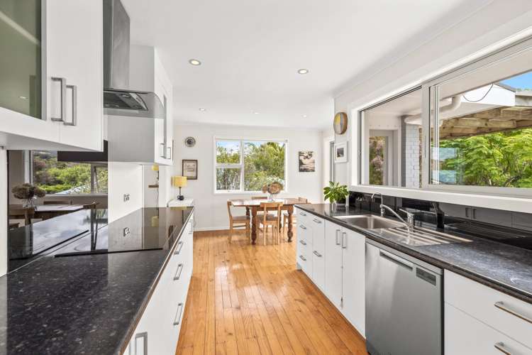 10 Williams Crescent Point Wells_13