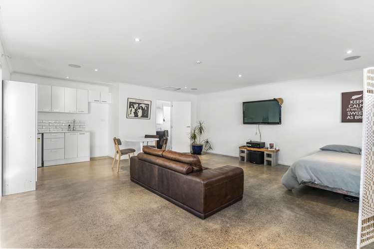 110 Second View Avenue Beachlands_17